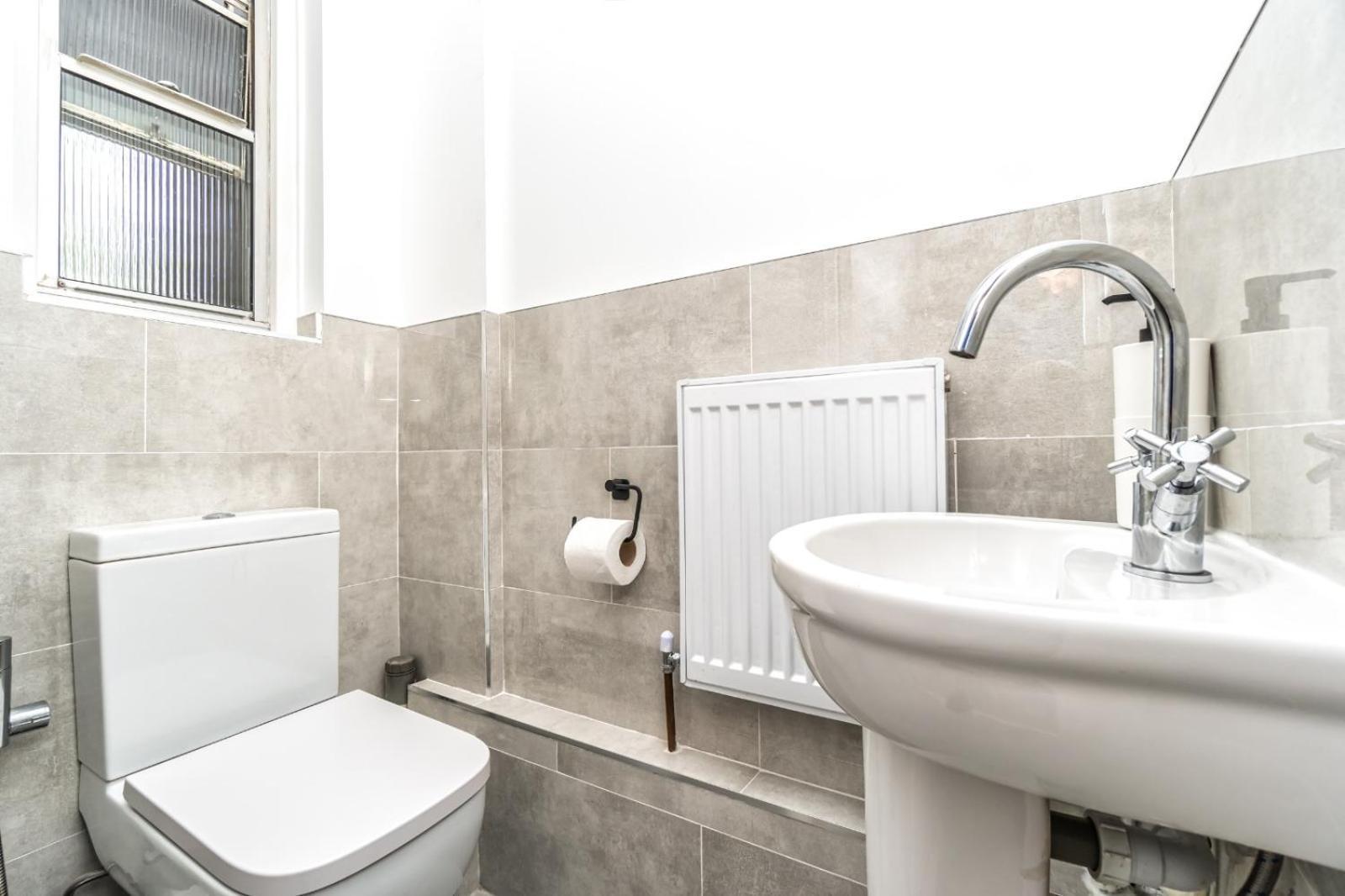 Cosy Guest House In Whitechapel 伦敦 外观 照片